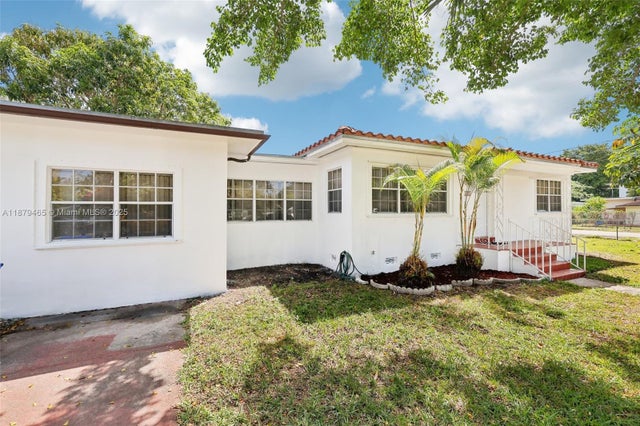 1 of 31 - 1121 Sw 36th Ave, Miami, FL