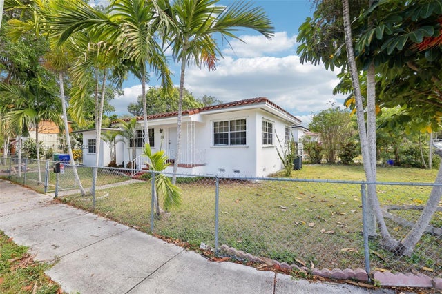 2 of 31 - 1121 Sw 36th Ave, Miami, FL