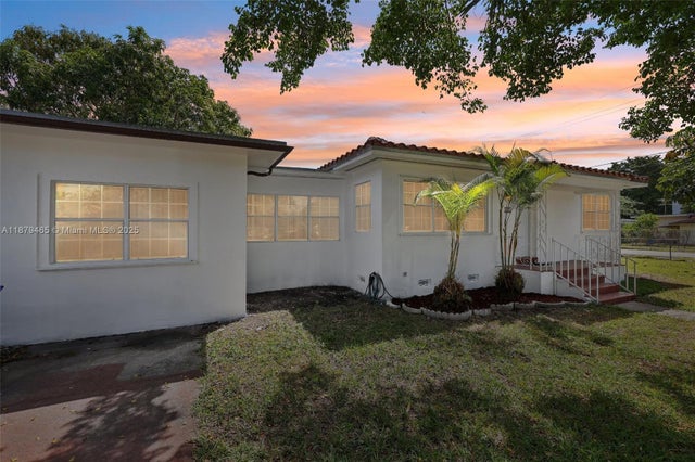 3 of 31 - 1121 Sw 36th Ave, Miami, FL