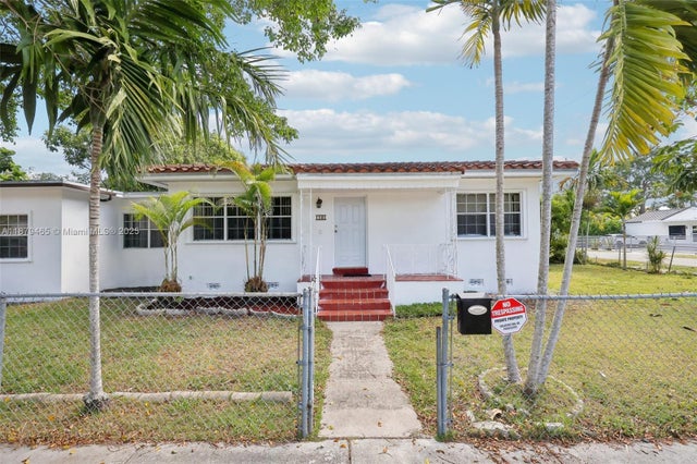 4 of 31 - 1121 Sw 36th Ave, Miami, FL