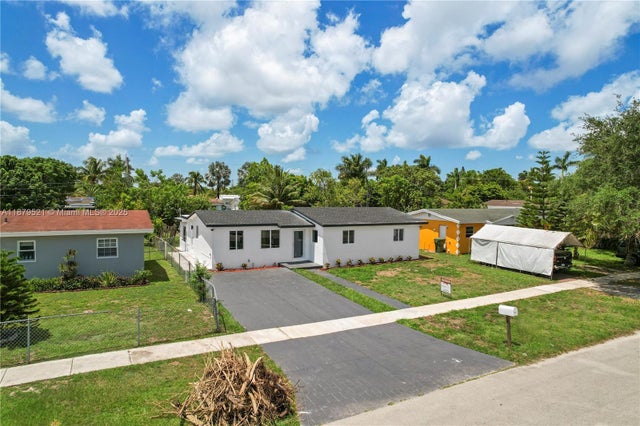 4 of 36 - 651 Nw 9th St, Homestead, FL