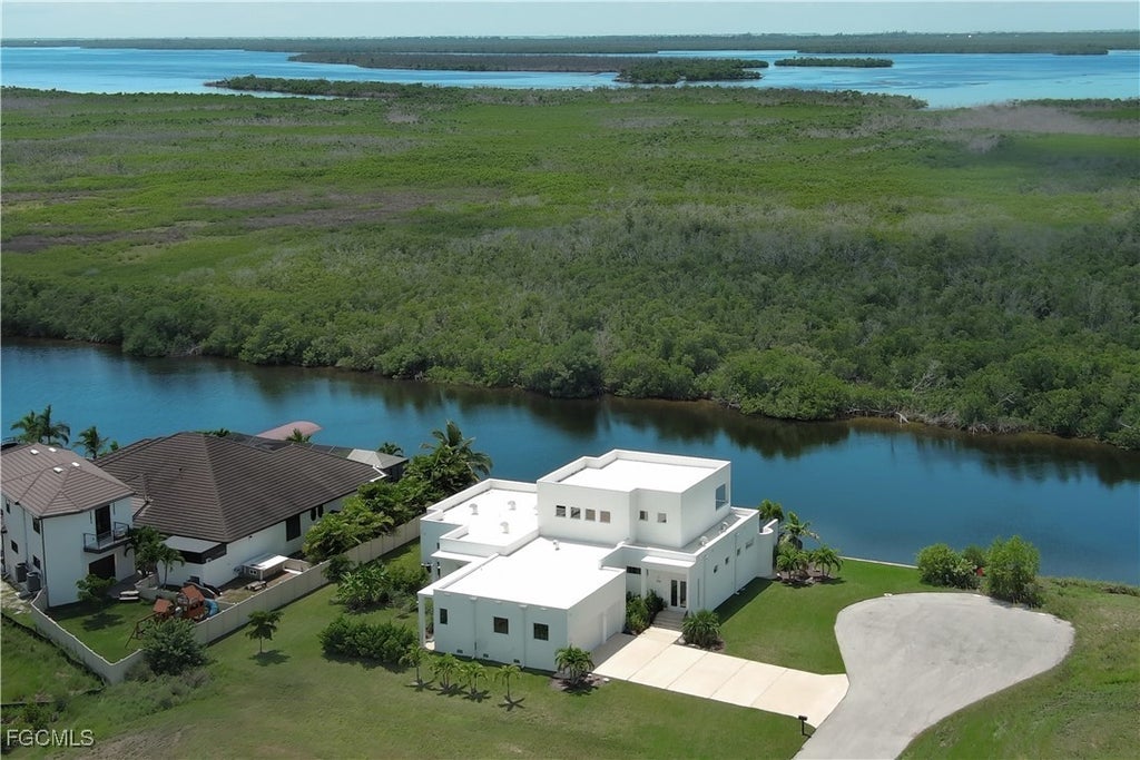 2926 Sw 27th St, CAPE CORAL