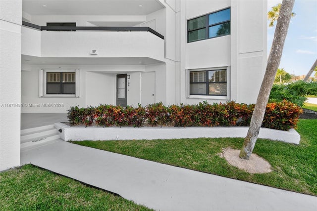 5 of 44 - 19800 Sandpointe Bay Dr 106, Tequesta, FL