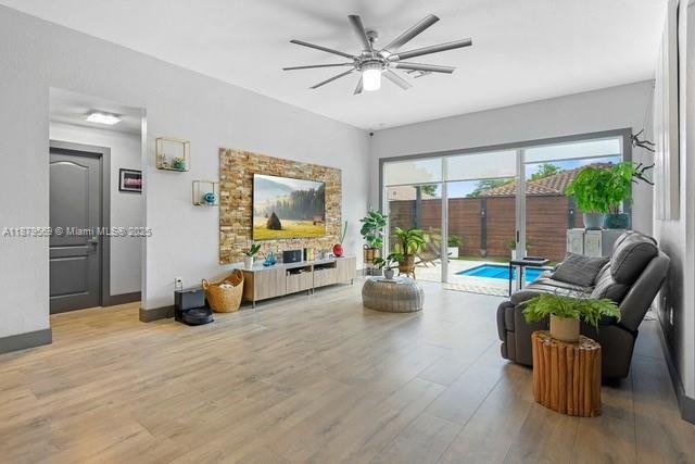 3 of 24 - 7761 Nw 193 Rd Ter, Hialeah, FL