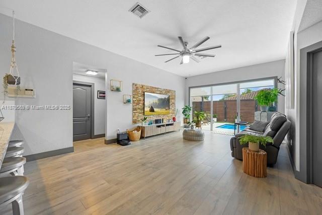 4 of 24 - 7761 Nw 193 Rd Ter, Hialeah, FL