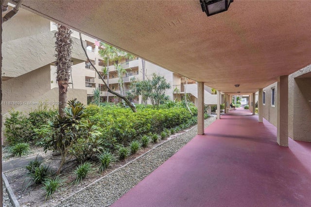 4 of 27 - 410 Nw 68th Ave 403, Plantation, FL