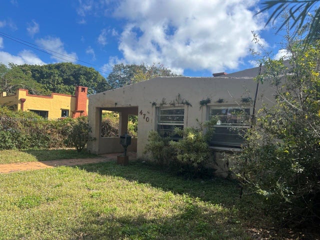 1 of 21 - 470 Ne 130th St, North Miami, FL