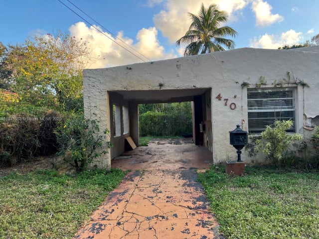 3 of 21 - 470 Ne 130th St, North Miami, FL