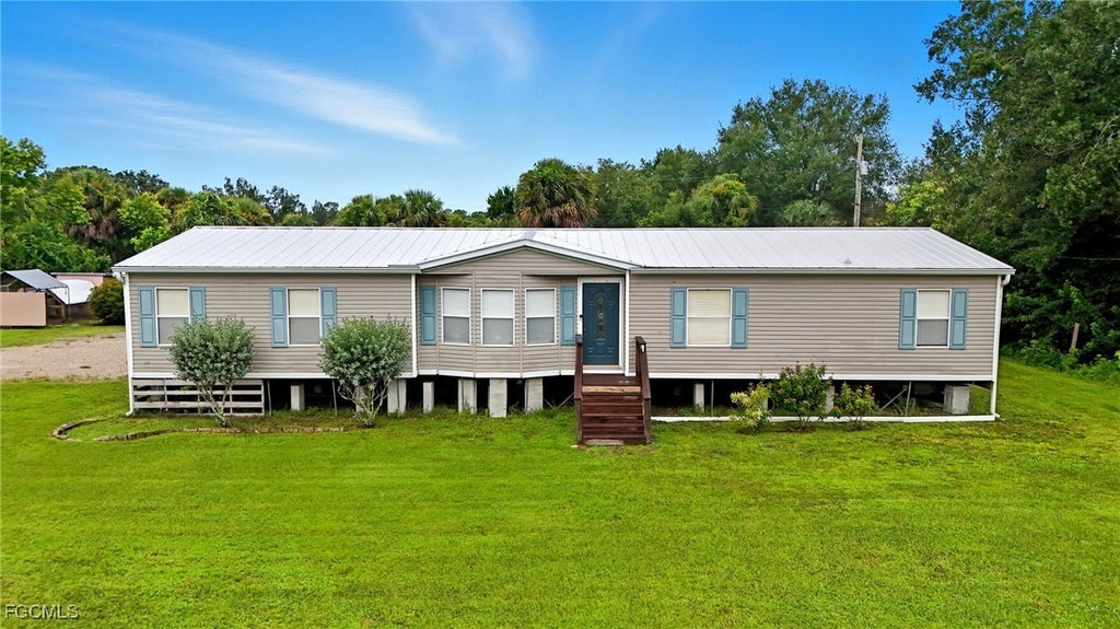 8200 Ebson Dr, North Fort Myers