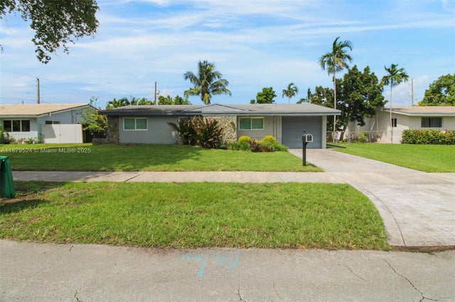 4 of 36 - 3320 Sw 92nd Ct, Miami, FL
