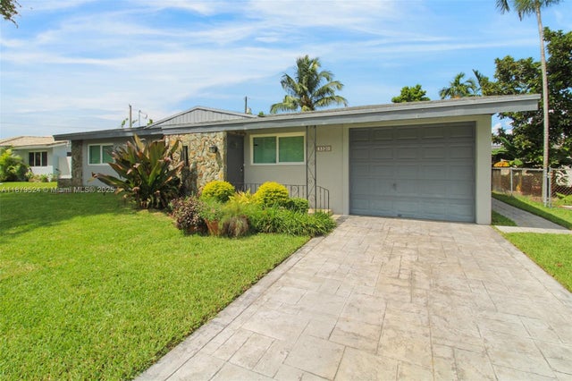 5 of 36 - 3320 Sw 92nd Ct, Miami, FL