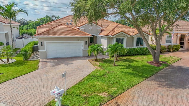 1 of 52 - 3234 Sw 53rd Ct, Hollywood, FL