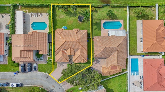4 of 52 - 3234 Sw 53rd Ct, Hollywood, FL