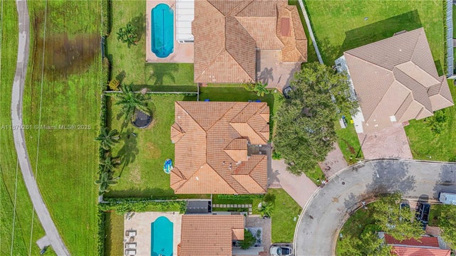 5 of 52 - 3234 Sw 53rd Ct, Hollywood, FL