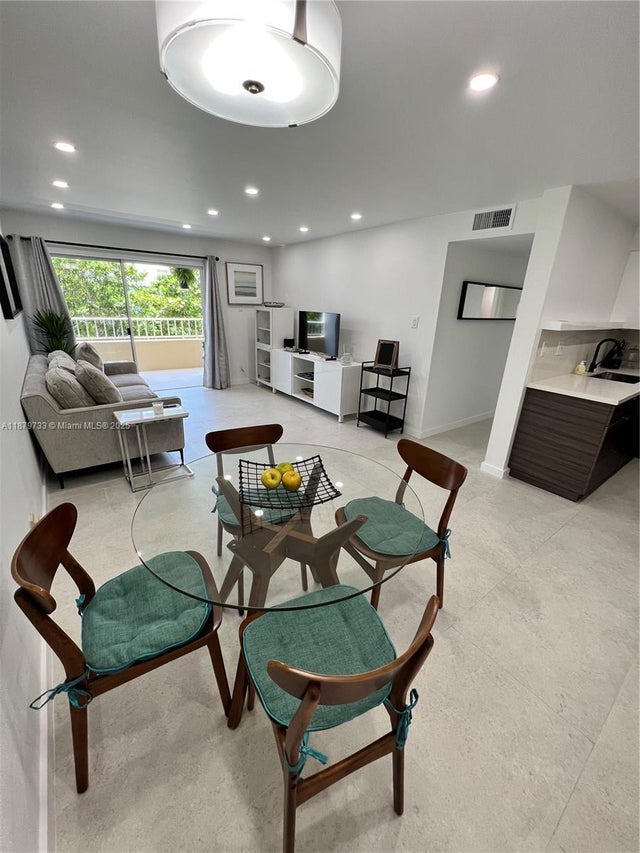 1 of 15 - 3304 Virginia St 6b, Miami, FL