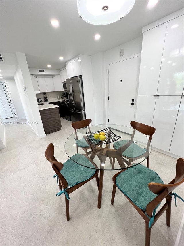 2 of 15 - 3304 Virginia St 6b, Miami, FL