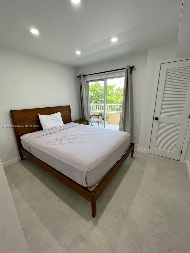5 of 15 - 3304 Virginia St 6b, Miami, FL
