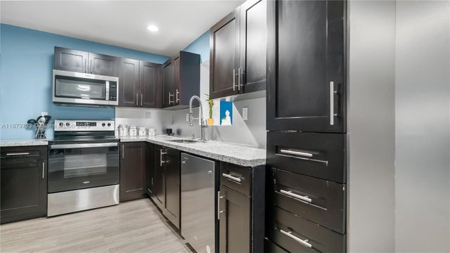 4 of 28 - 7031 Sw 27th Ct, Miramar, FL