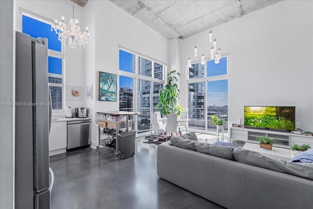 1 of 74 - 133 Ne 2nd Ave 3601, Miami, FL