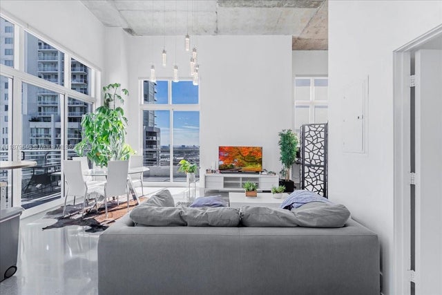 4 of 74 - 133 Ne 2nd Ave 3601, Miami, FL