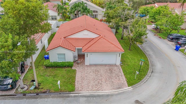 1 of 40 - 3380 Sw 50th St, Hollywood, FL