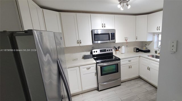 2 of 18 - 9520 S Hollybrook Lake Dr 205, Pembroke Pines, FL
