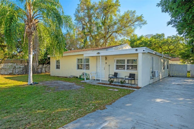 3 of 24 - 114 Marion Rd, West Park, FL