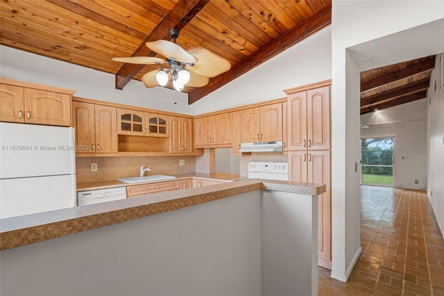 5 of 39 - 140 Fox Rd 3-46, Hollywood, FL