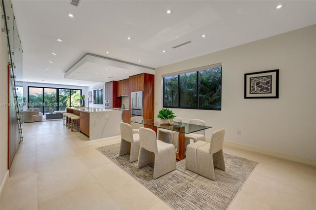 2 of 20 - 2980 Coconut Ave, Miami, FL