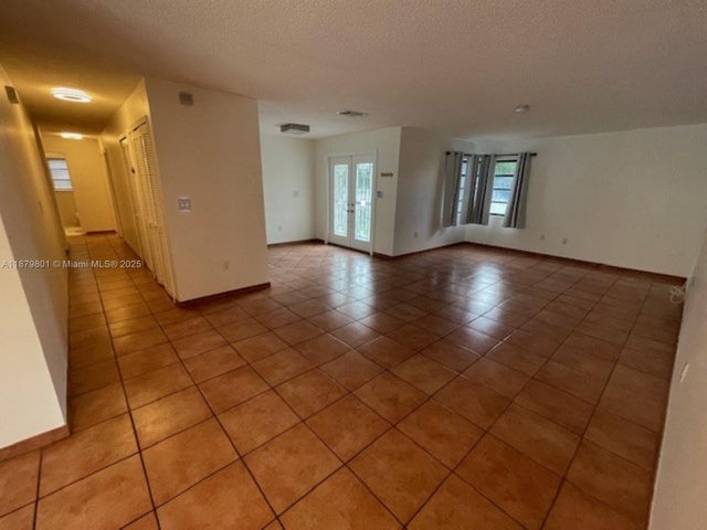 3 of 39 - 5780 Sw 59th Pl, South Miami, FL