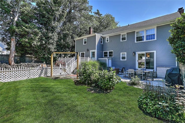 1216 East Main Rd, Middletown