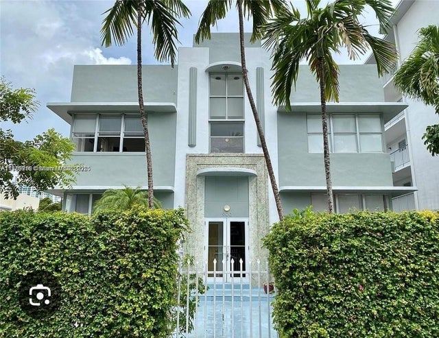 1 of 11 - 900 Jefferson Ave 10, Miami Beach, FL