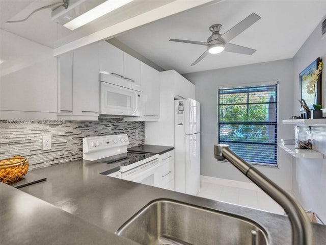 5 of 37 - 3485 Environ Blvd C107, Lauderhill, FL