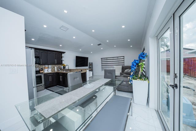 2 of 29 - 17404 Sw 142nd Pl, Miami, FL