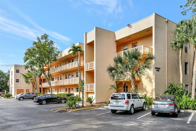 3 of 23 - 8400 Lagos De Campo Blvd 212, Tamarac, FL