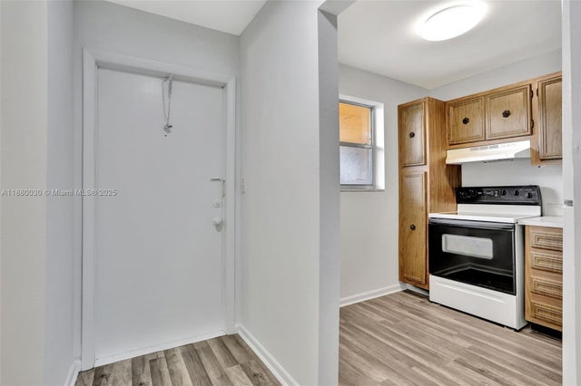 4 of 23 - 8400 Lagos De Campo Blvd 212, Tamarac, FL
