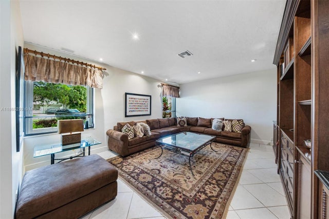 5 of 53 - 2362 Ne 212th Ter, Miami, FL