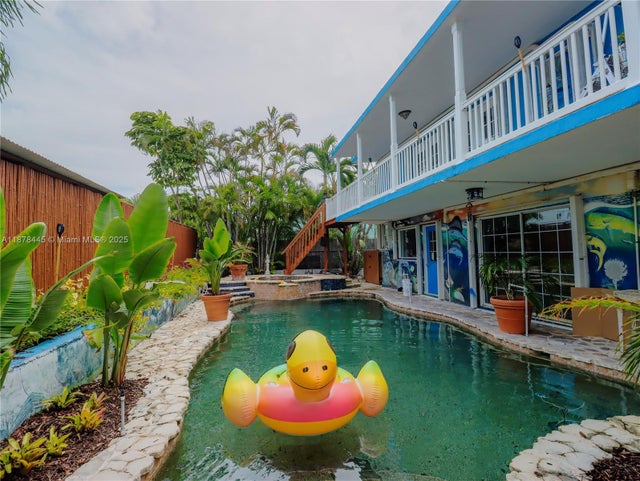 3 of 16 - 141 Ocean Dr, Tavernier, FL