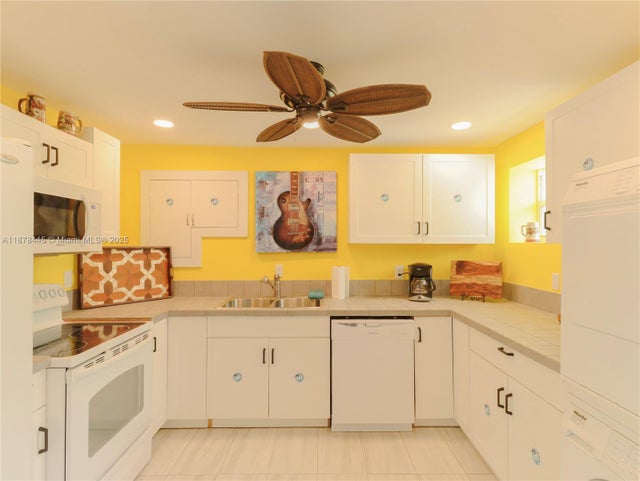 5 of 16 - 141 Ocean Dr, Tavernier, FL