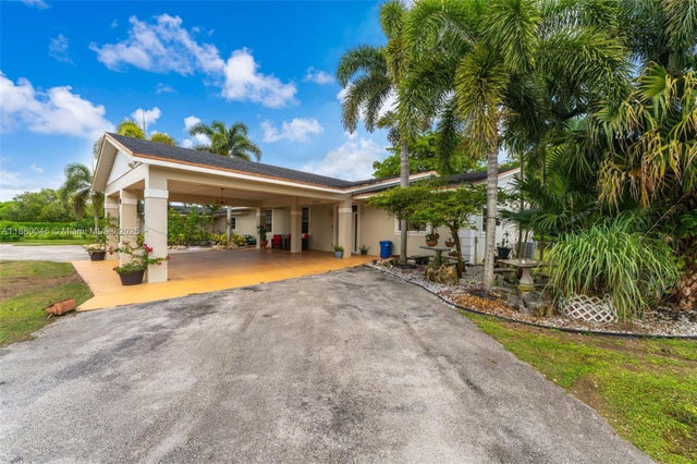 5 of 44 - 18475 Sw 206th St, Miami, FL