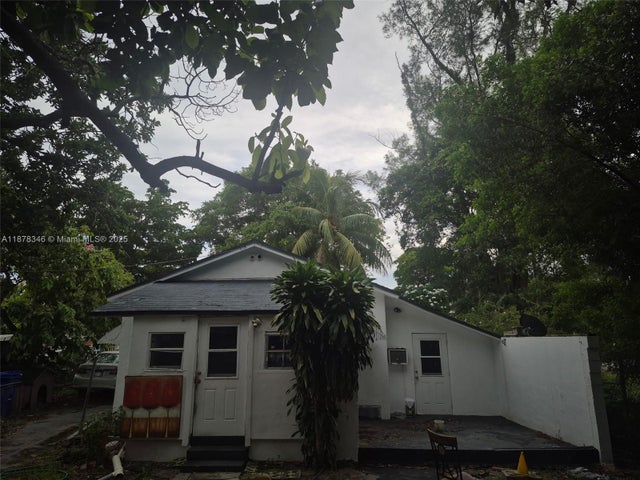 1243 Ne 159th St, North Miami Beach