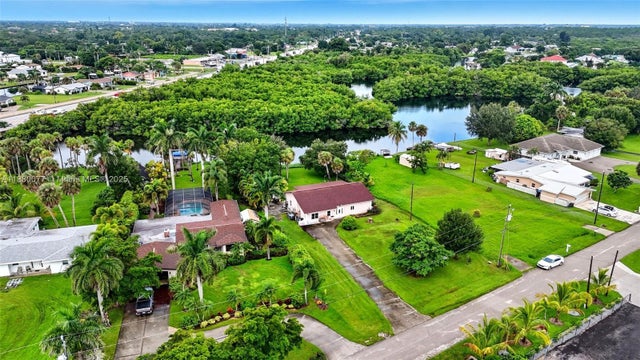 3 of 37 - 1261 Driftwood Dr, Other, FL