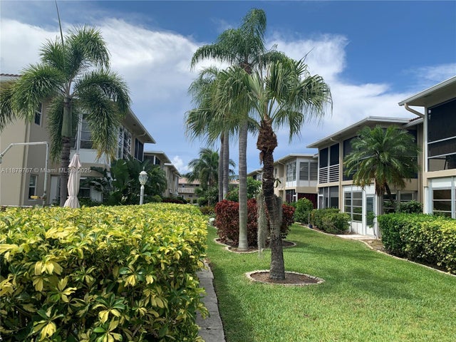 1 of 22 - 2111 Ne 42nd Ct 103w, Lighthouse Point, FL