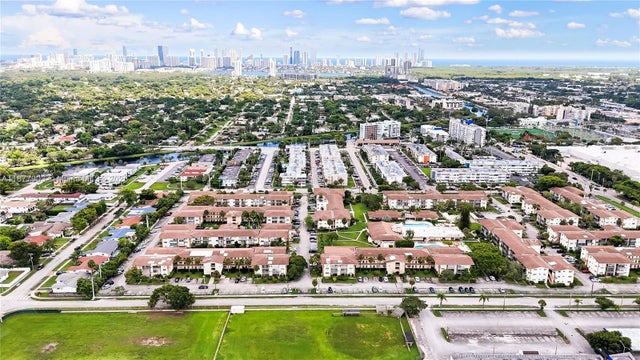 2 of 31 - 16900 Ne 14th Ave 204, Miami, FL