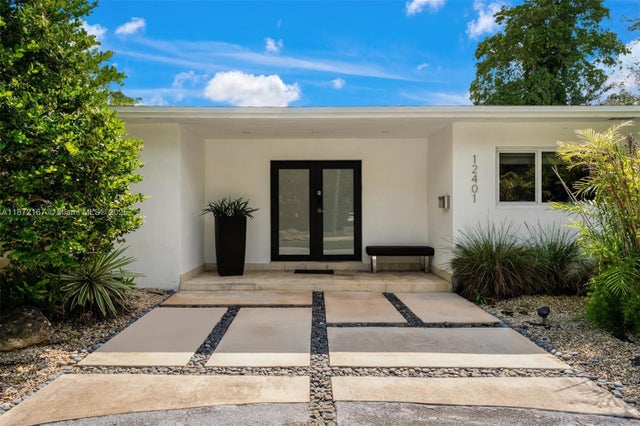 2 of 42 - 12401 Sw 68th Ct, Pinecrest, FL