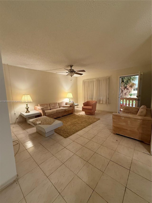 5 of 20 - 135 Ne 202nd Ter N32, Miami Gardens, FL