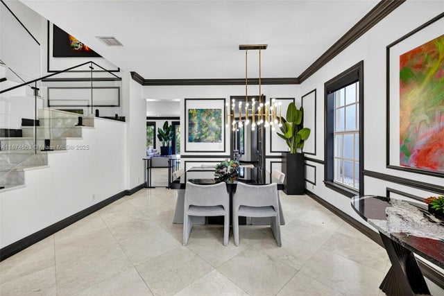 4 of 45 - 3325 Ne 17th Ct, Fort Lauderdale, FL
