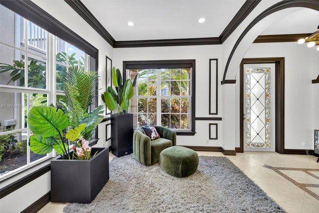 5 of 45 - 3325 Ne 17th Ct, Fort Lauderdale, FL