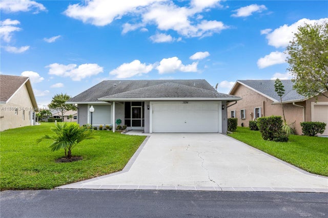 5284 Tiffany Anne Cir, West Palm Beach