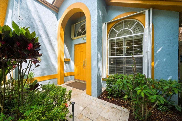 2 of 43 - 605 Sw 15th St, Fort Lauderdale, FL